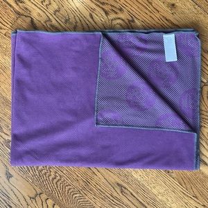 MANDUKA eQua NON-SLIP, DURABLE, DO-IT-ALL, HIGH PERFORMANCE YOGA MAT TOWEL.